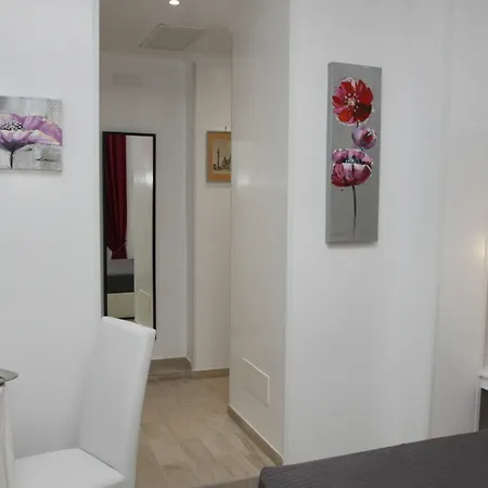 Interno 2 3* Rome
