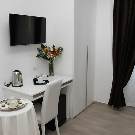Interno 2 Rome