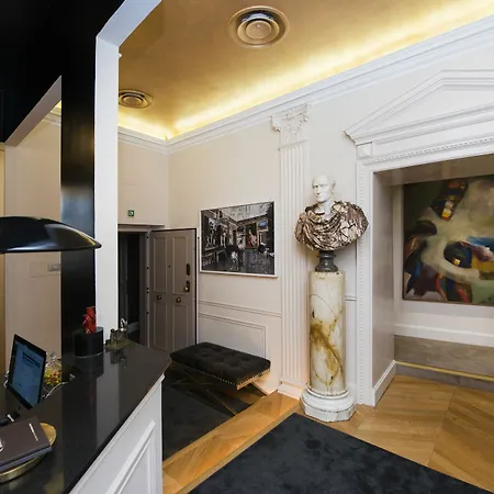 Torre Argentina Relais - Residenze Di Charme Guest house 3*