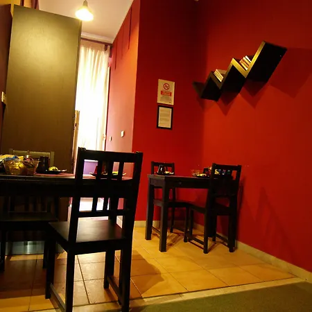 Happy Guest house 2*