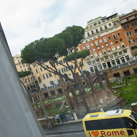 Torre Argentina Relais - Residenze Di Charme Guest house