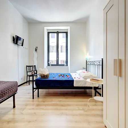 Ad Hoc 3* Roma