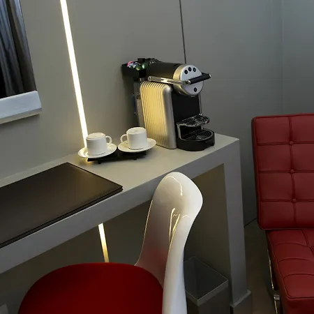Torre Argentina Relais - Residenze Di Charme 3*