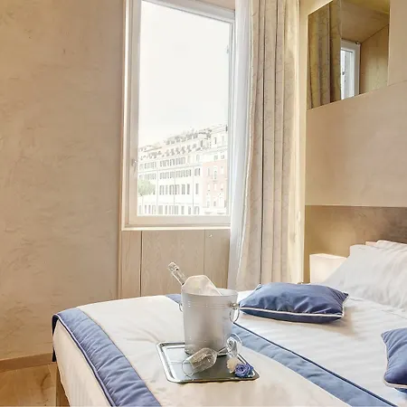 Sun Luxury Pantheon Roma