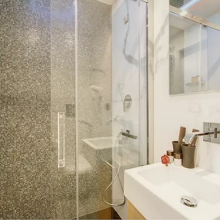Sun Luxury Pantheon Guest house 3*