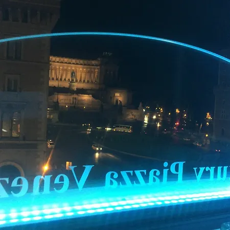 Luxury Piazza Venezia 호텔 3*