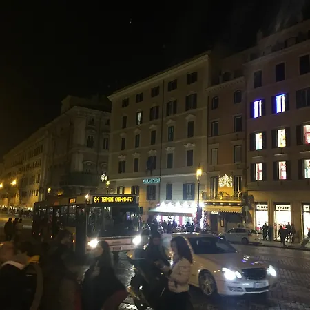 Luxury Piazza Venezia 호텔