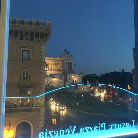 Luxury Piazza Venezia 3*