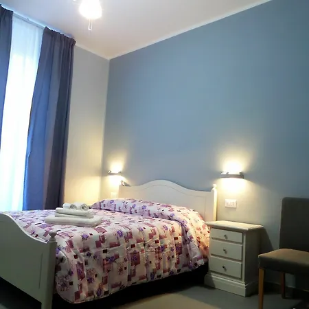 Guest house 325 Ai Fori 2*