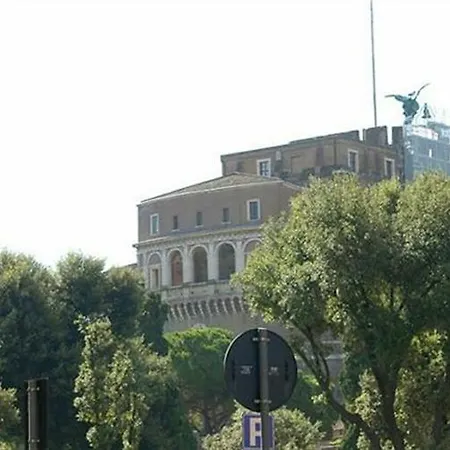 Marvi Hotel