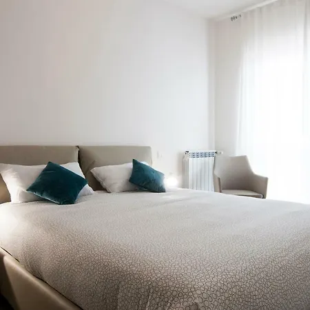 Apartment Fonte Laurentina Rome