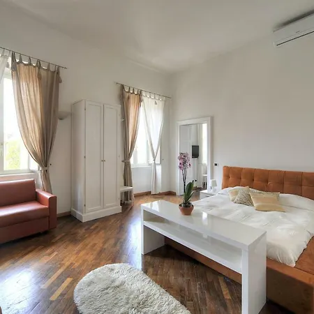 Luxury House - The House רומא