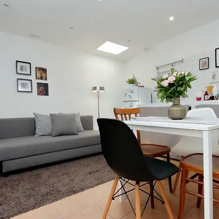 Apartment St Peter Station
