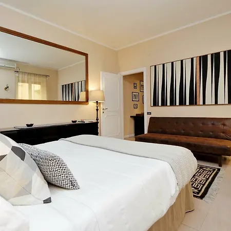 Trevi Apartment *