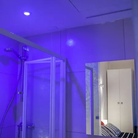Chroma Italy - Chroma Trastevere Apartment