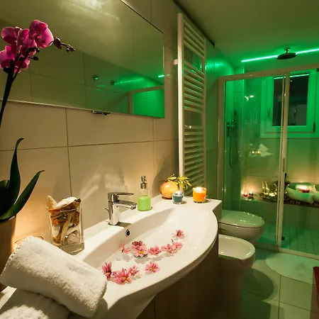 Chroma Italy - Chroma Trastevere Apartment Rome