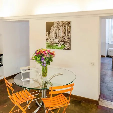 Unique Navona Apartment Rome