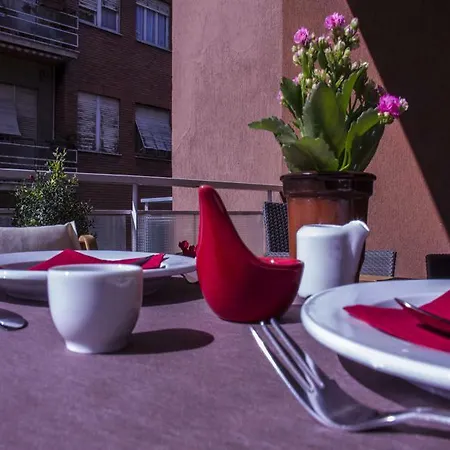 Domus Raffaello Bed & Breakfast 3*