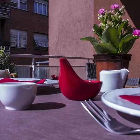 Domus Raffaello 3*