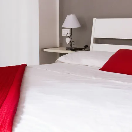 Domus Raffaello Bed & Breakfast 3*