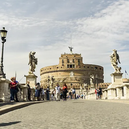Pensjonat Vaticano Julia 2*