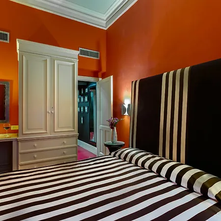 Casa Heberart Sistina Rome