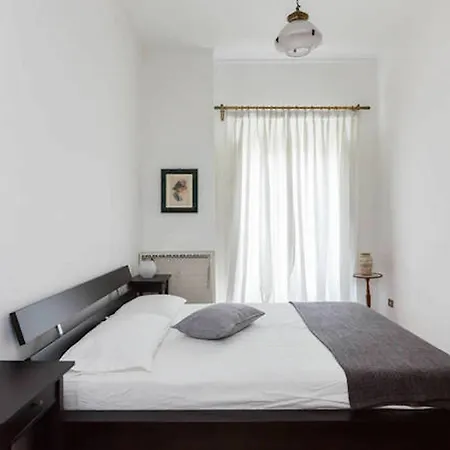 House & The - Vatican Apartment