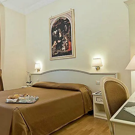 Bed and breakfast Domus Via Veneto Roma