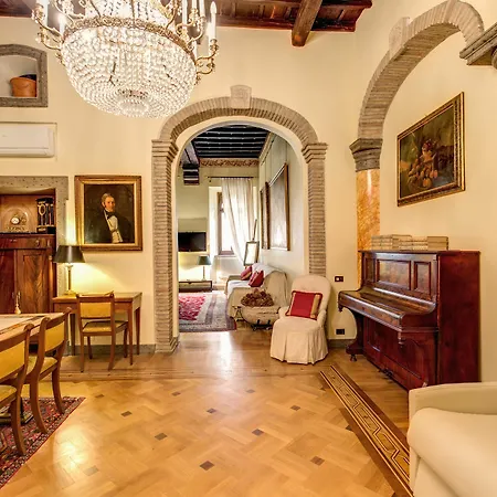 Apartment In Historic *