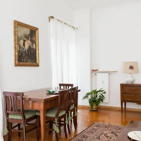 Apartment House & The - Vatican *