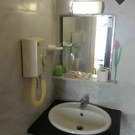Arena Hotel 3*
