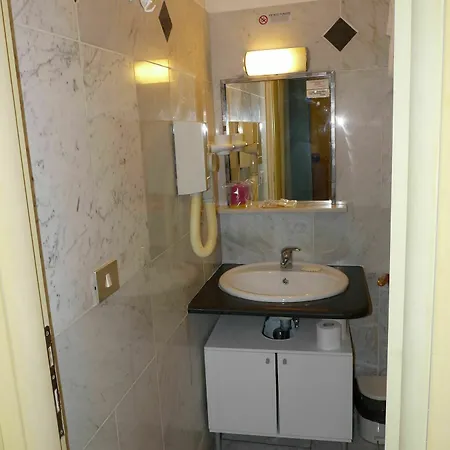 Hotel Arena 3*