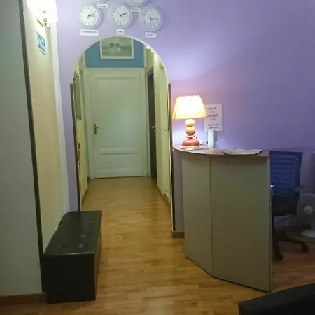 Lam Due Hotel *