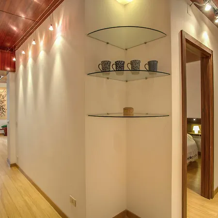 Apartment In Historic Rome