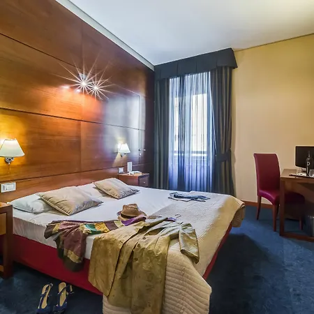 Rovati 3* Rome