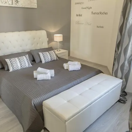 Nazionale 221 Luxury Apartmán *