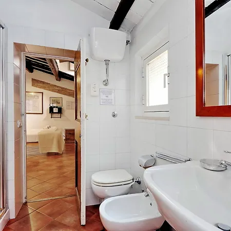 Il Glicine - Navona Apartment