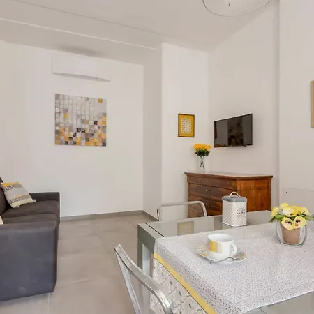 Franca's Apartment