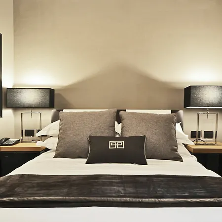 Oda ve Kahvaltı Parioli Place 2*