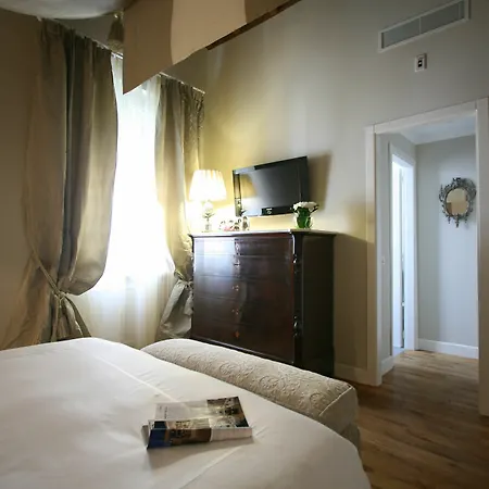 Crossing Condotti 3* Rom
