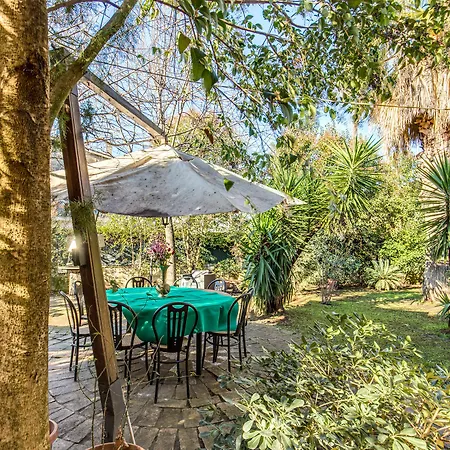 Apartment In Historic Rome