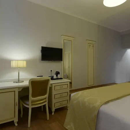 Gravina Frattina Rome