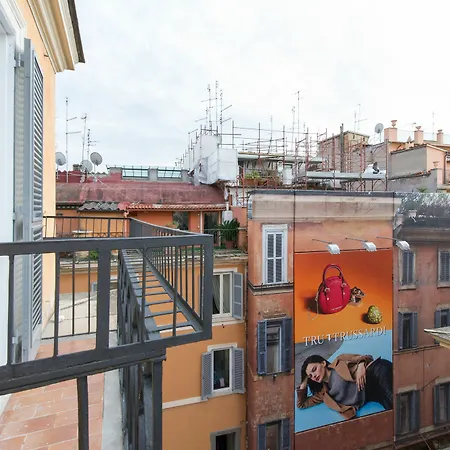 Domus Spagna Frattina Guest house Rome