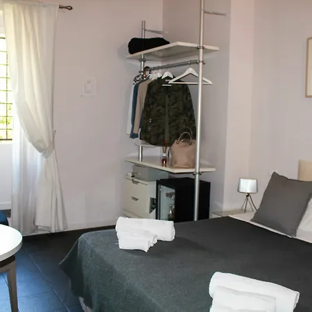 Relais Casa Della Fornarina Affittacamere 3*
