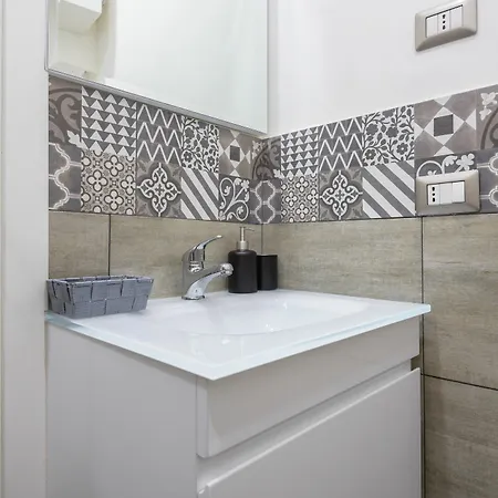 Guest house Angolo Di 3*