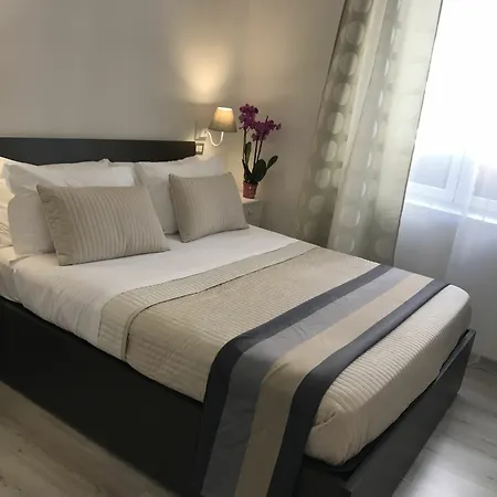 Angolo Di 3* Rome