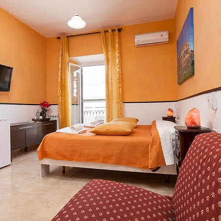 Cicero Center Guest house