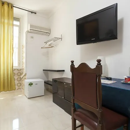 Cicero Center Guest house 3*