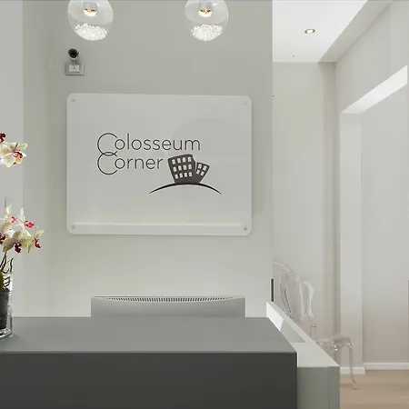 Colosseum Corner Rzym