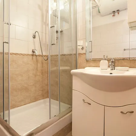 Guest house Cicero Center 3*